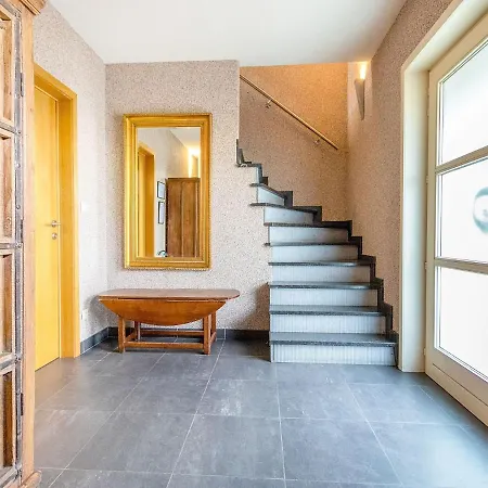 Villa Exotic In With Garden *